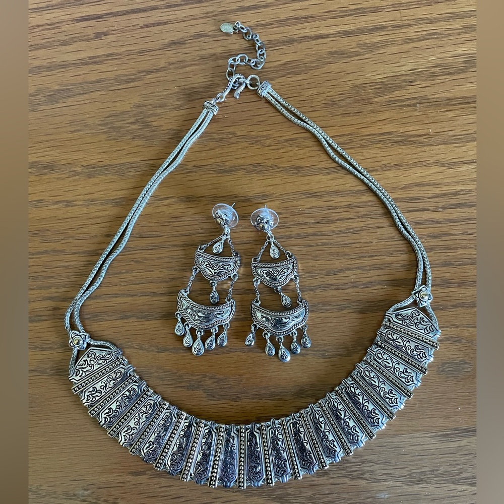 Ornate Necklace with Earrings